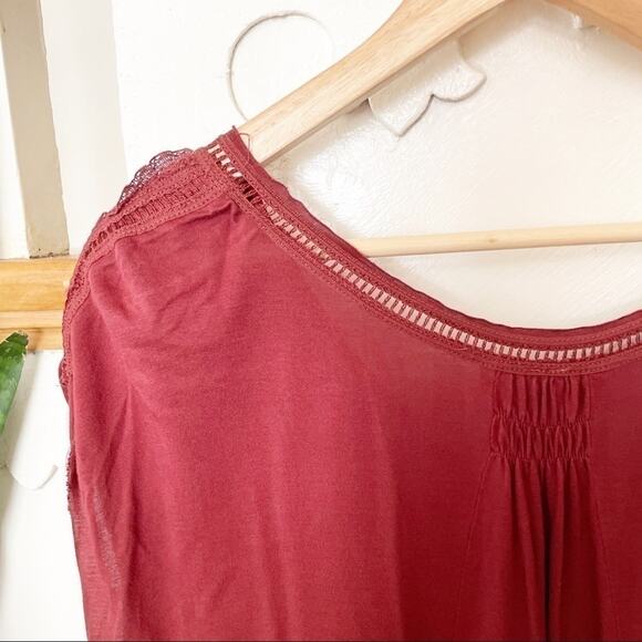 Free People Abigail Lace-Detail Short Sleeve V-neck maroon sz S - Picture 8 of 9